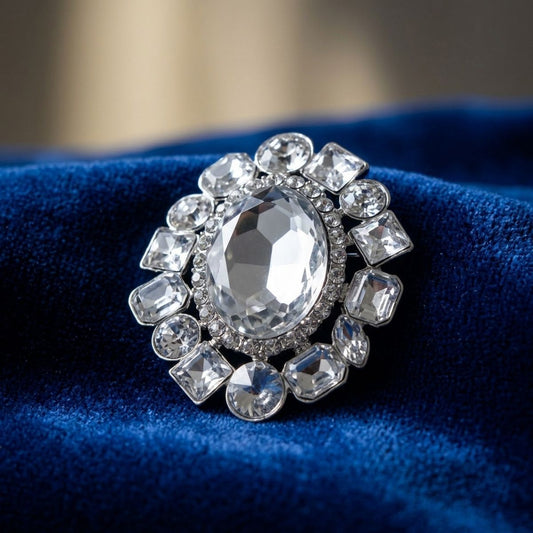 Oval Brooch Silver and Clear Glass Brilliant Pin