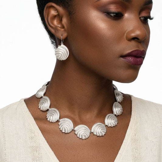 Silver Textured Spiral Shell Link Collar Necklace
